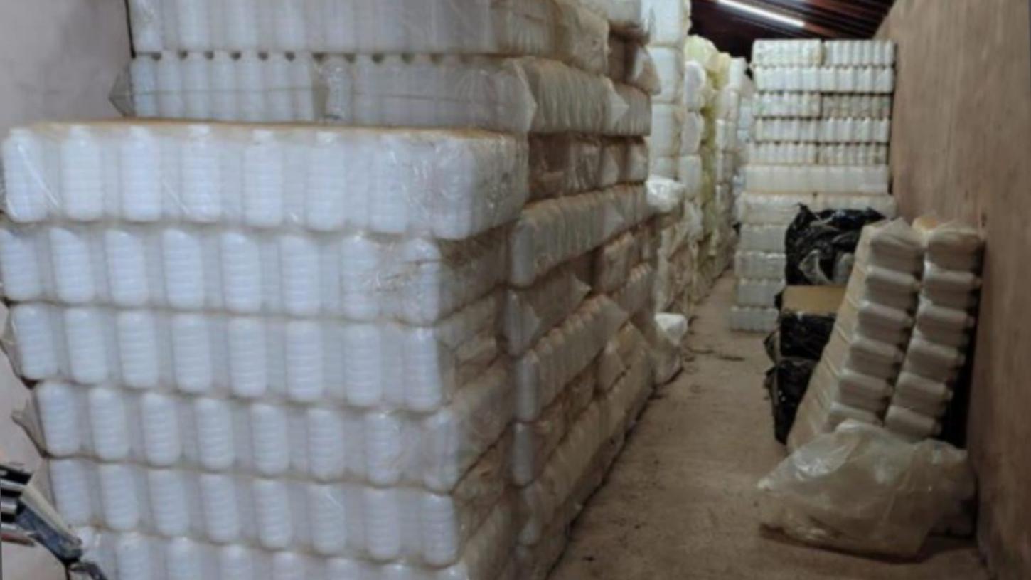 Gaeco apreende mais de 30 mil embalagens de agrotóxicos