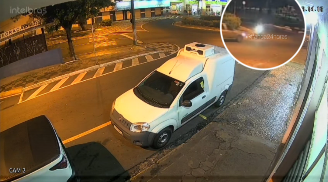 Motociclista entra na contramão e causa acidente na Francisco Marques