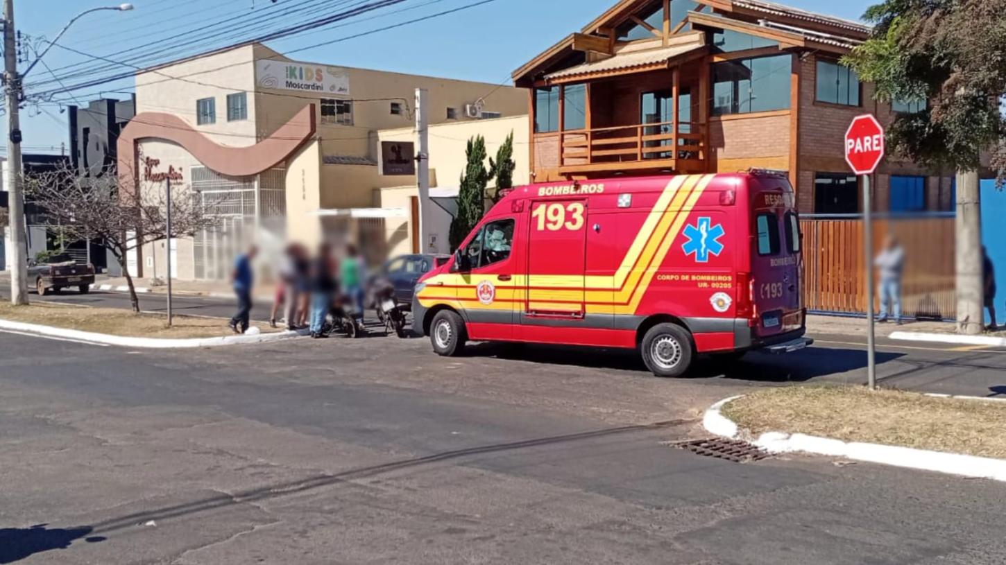 Motociclista fica ferido em acidente na avenida Elisa Verzola Gosuen