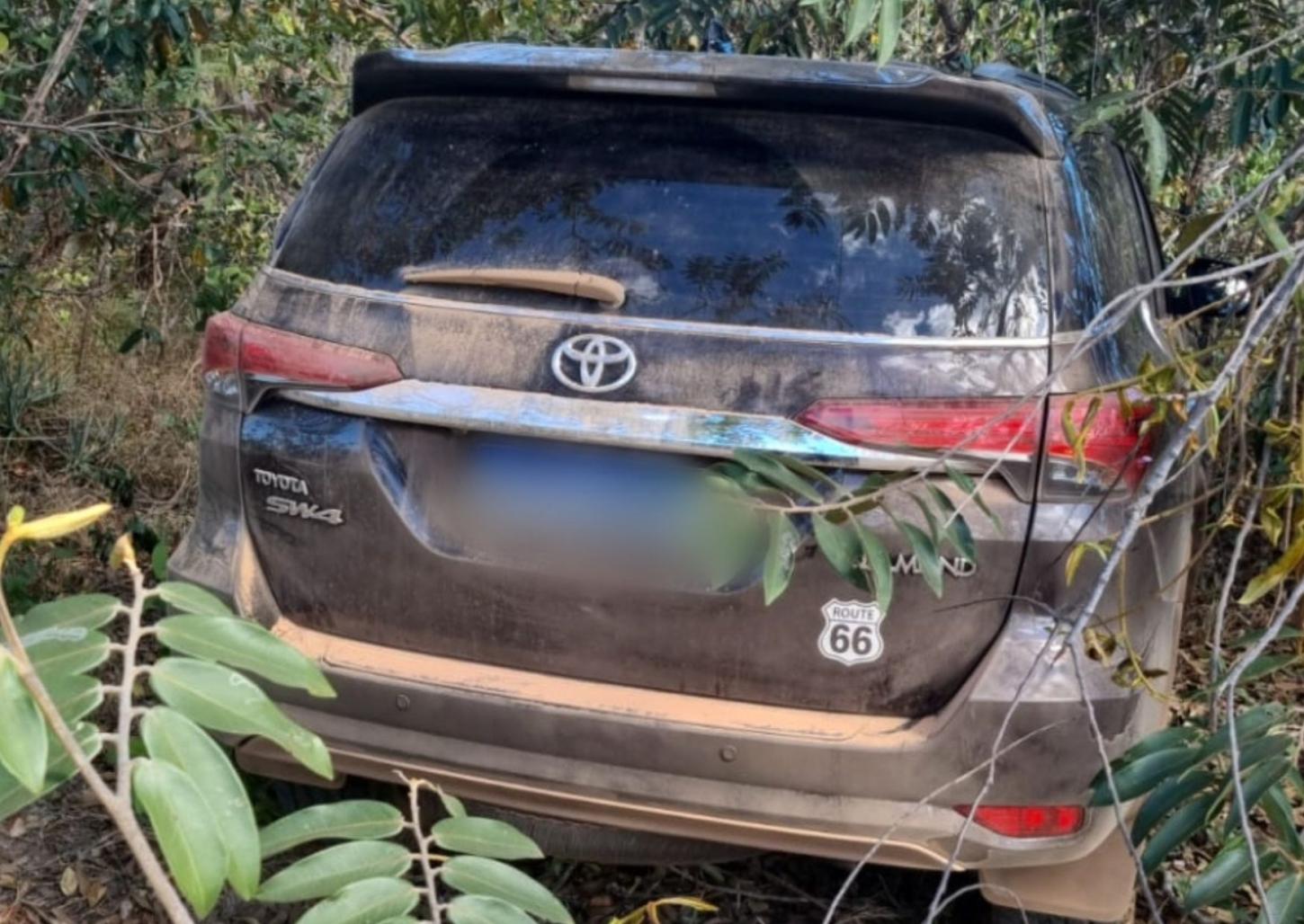 PM recupera caminhonete furtada na Vila Imperador e captura ladrão