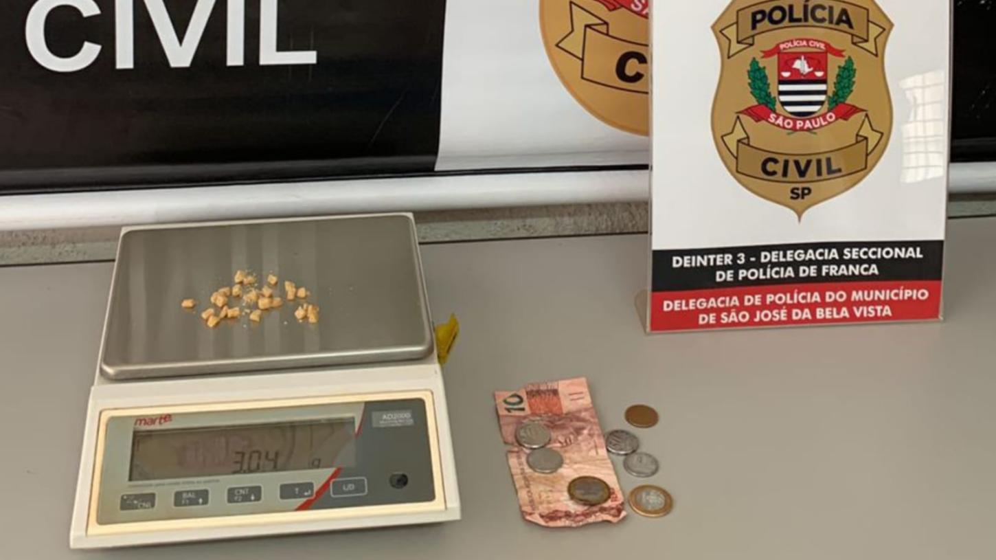 Traficante é preso próximo a escola em São José da Bela Vista