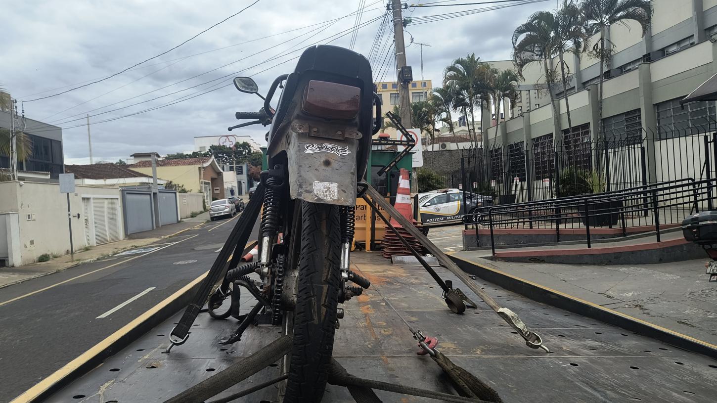 Traficantes de Pedregulho são detido em Franca com moto sem placa