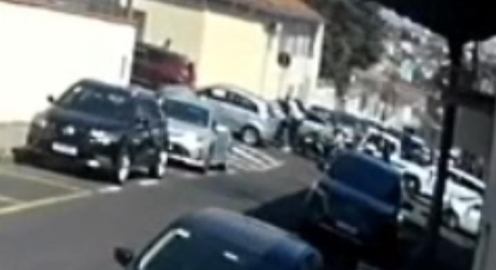 Motociclista foge após atingir veículo de aplicativo no bairro Cidade Nova