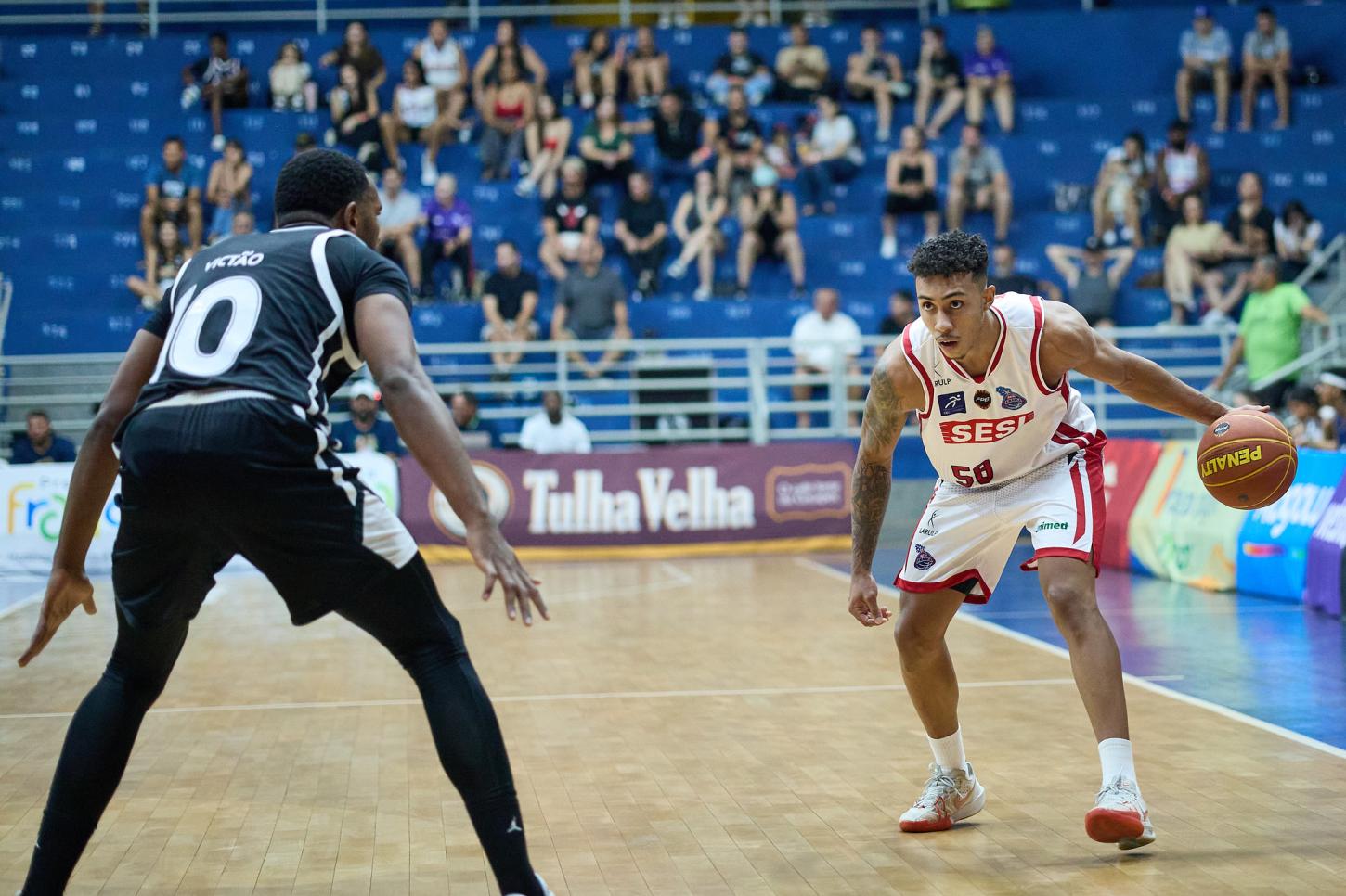 Com placar centenário, Franca vence o Corinthians no Pedrocão