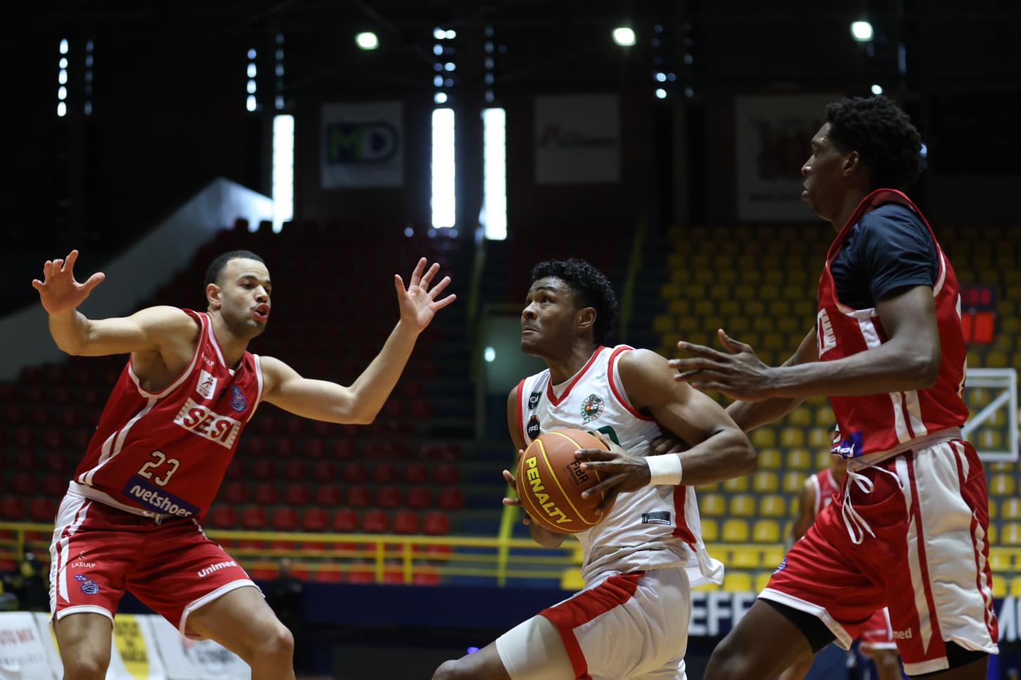 Franca é superado pelo Osasco e sofre primeira derrota na temporada