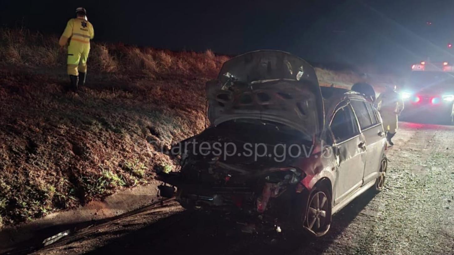 Mulher morre após capotar veículo em rodovia da região