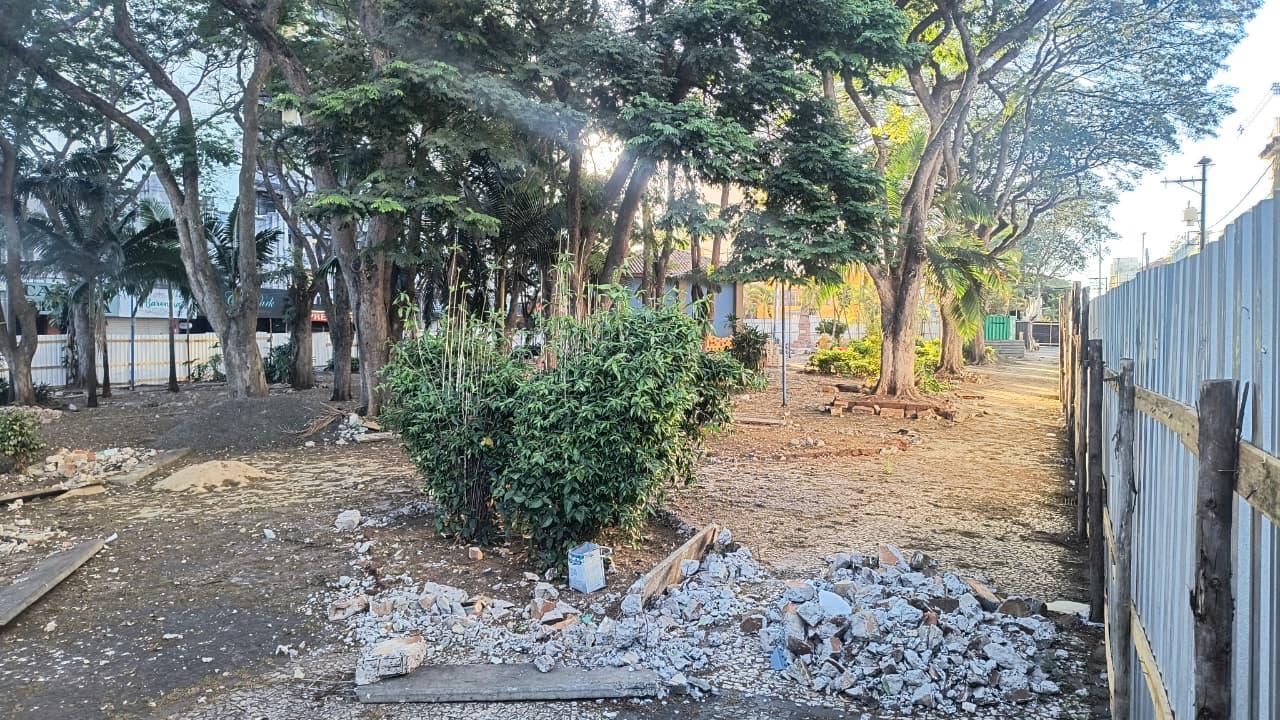 Prefeitura rescinde contrato com empresa e assume obras no Centro