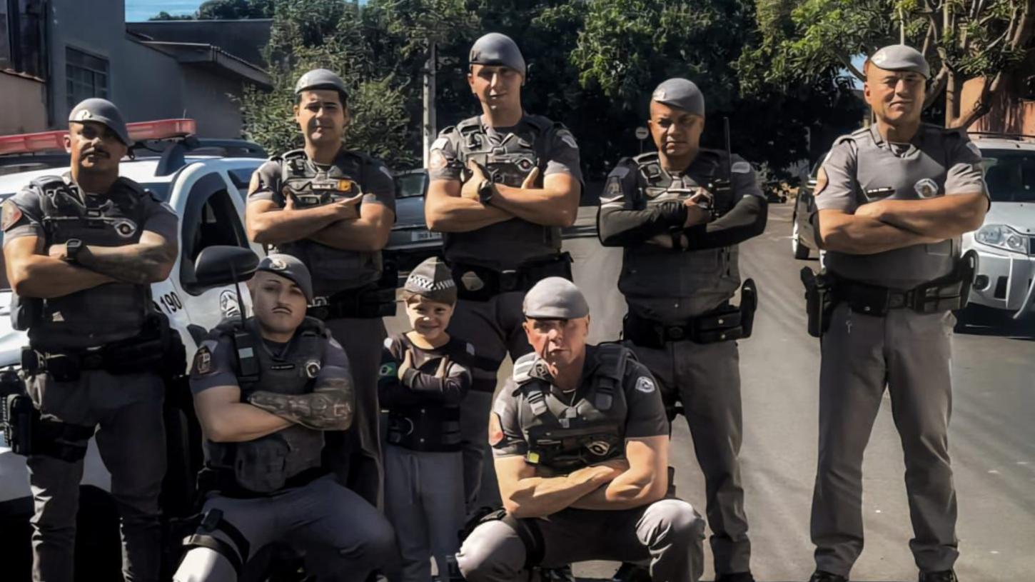 Após cirurgia, menino de 5 anos recebe visita de policiais militares