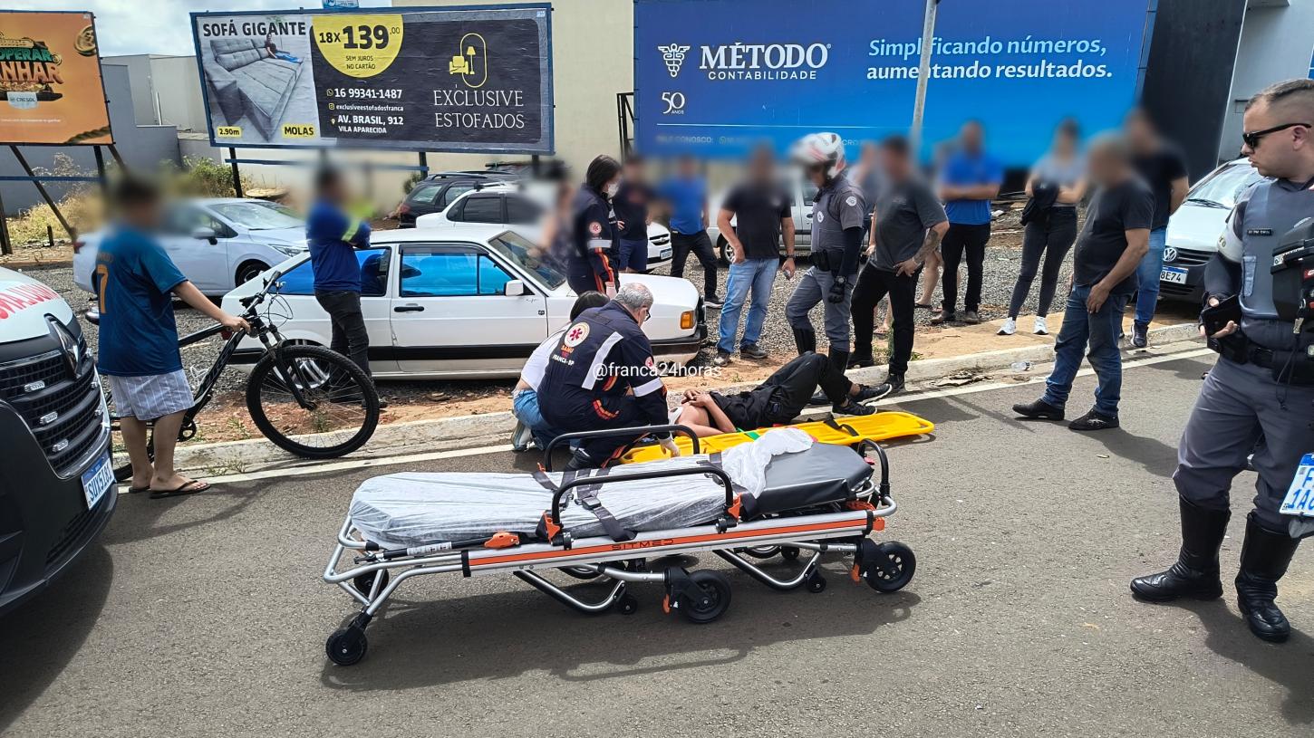 Ciclista é atropelado por carro na avenida Adhemar Pereira de Barros
