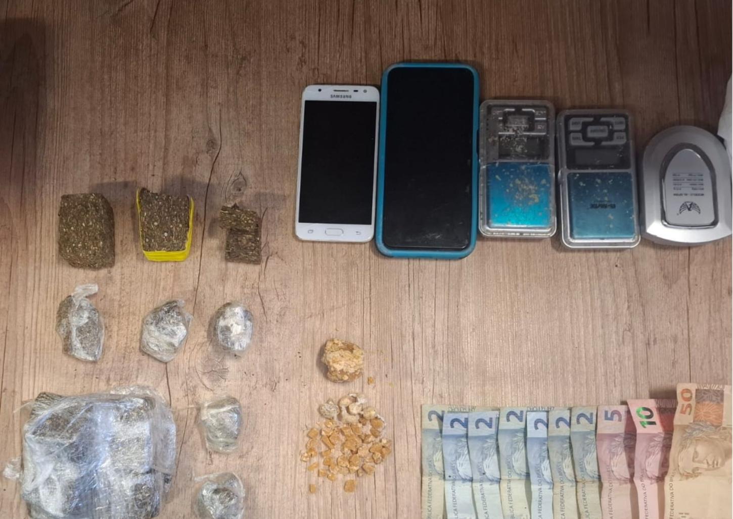 Dois traficantes são presos pela Polícia Militar no City Petrópolis