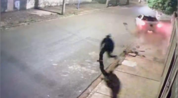 Motorista tenta atropelar ladrão e acaba sendo roubado em Miguelópolis
