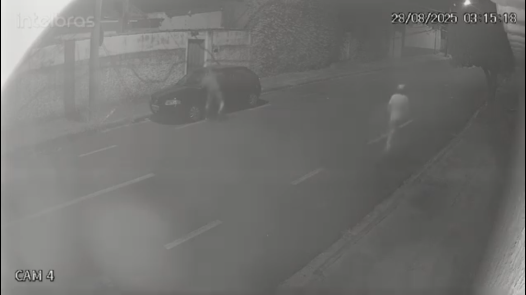 Bandido quebra vidro de carro e furta R$ 20 na Vila Industrial