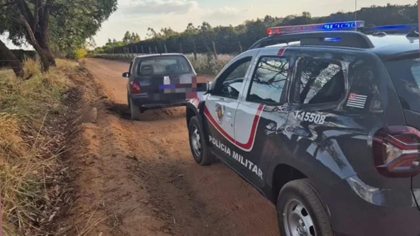 Carro furtado em Patrocínio Paulista é recuperado pela PM em Cristais