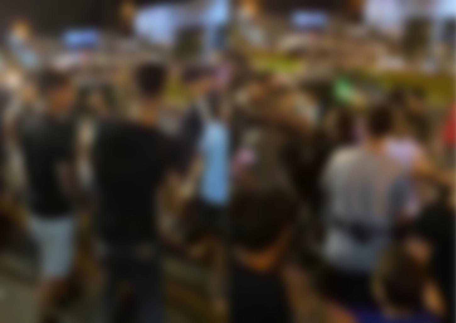 Briga generalizada é registrada em frente ao Franca Shopping