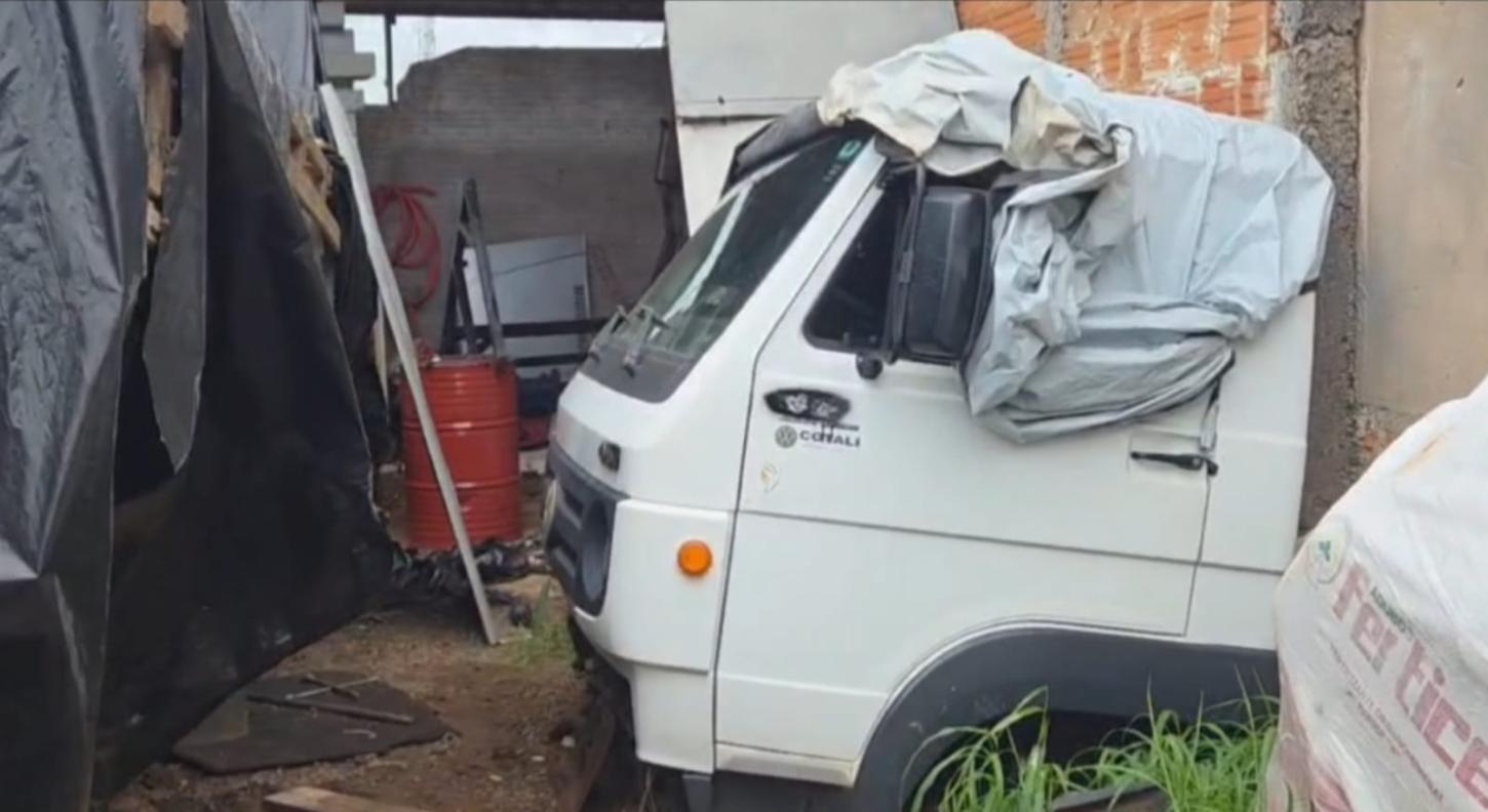 PM localiza desmanche clandestino de caminhões no Jardim Aeroporto II