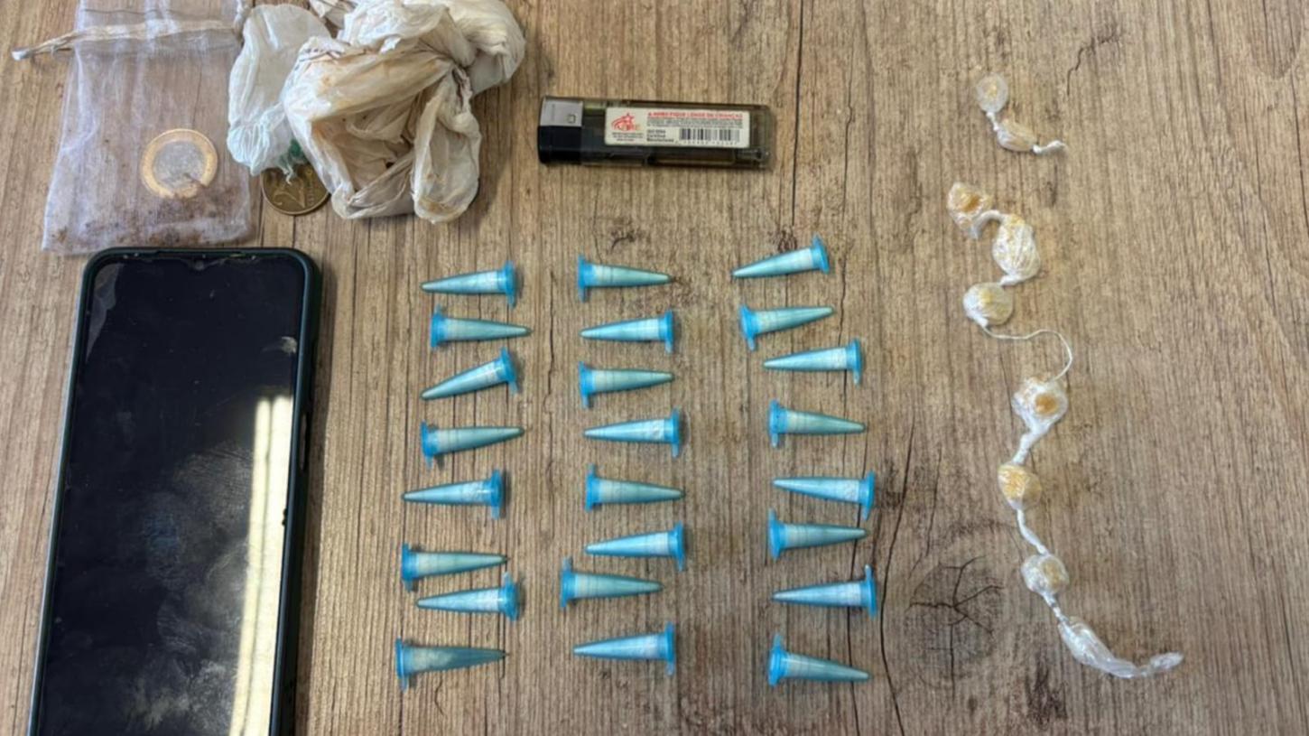 Homem é preso pela PM com porções de crack e cocaína no Jardim Aeroporto II