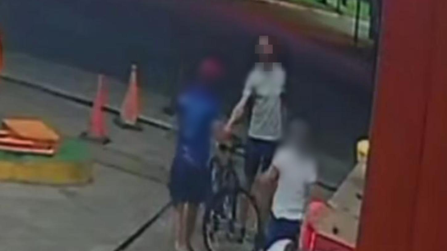 Homem furta bicicleta, vende, pega emprestada e é flagrado pelo dono