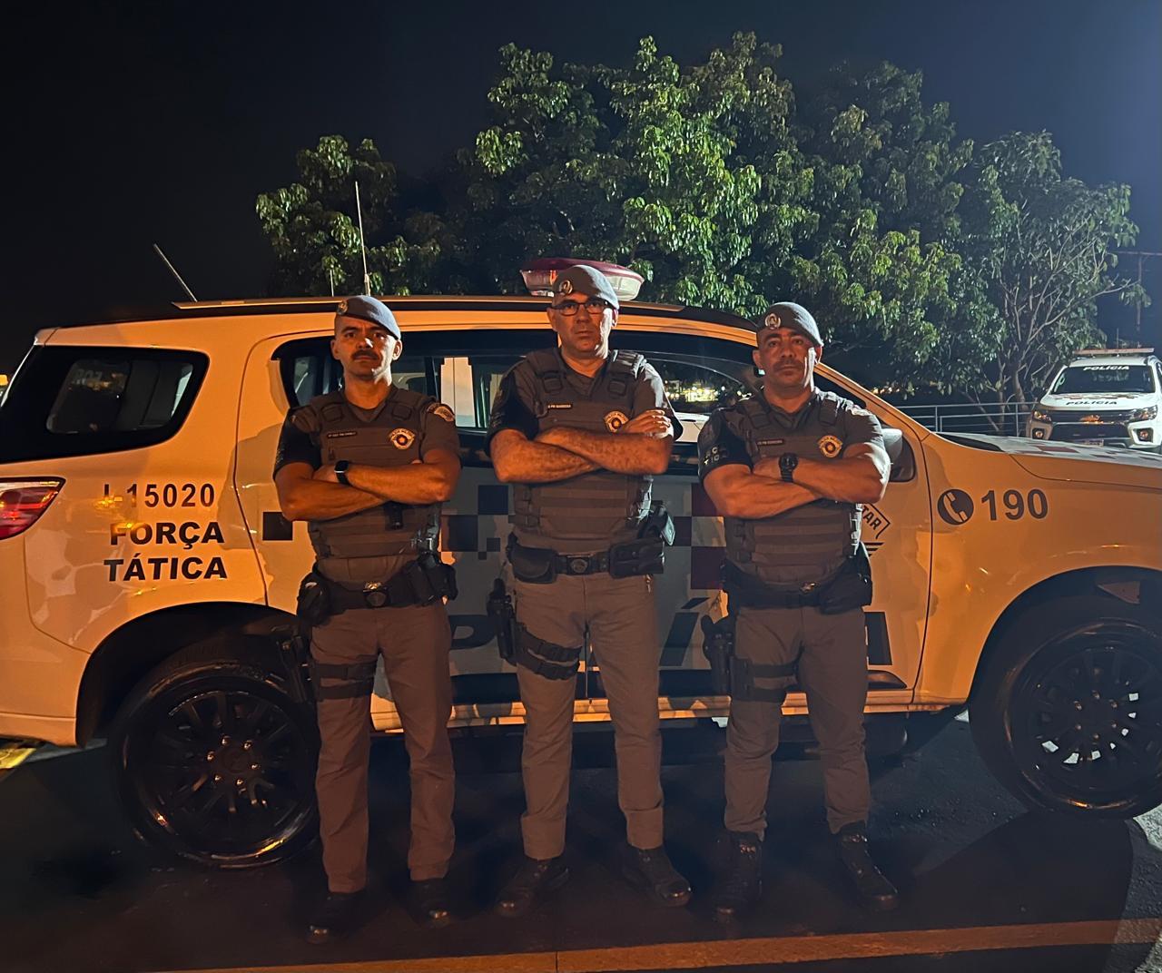 Traficante tenta fugir da Força Tática, mas é preso no Parque Vicente Leporace