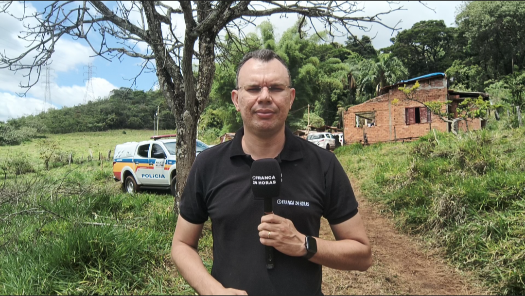 PM troca tiros com bandidos e recupera carga e veículos roubados