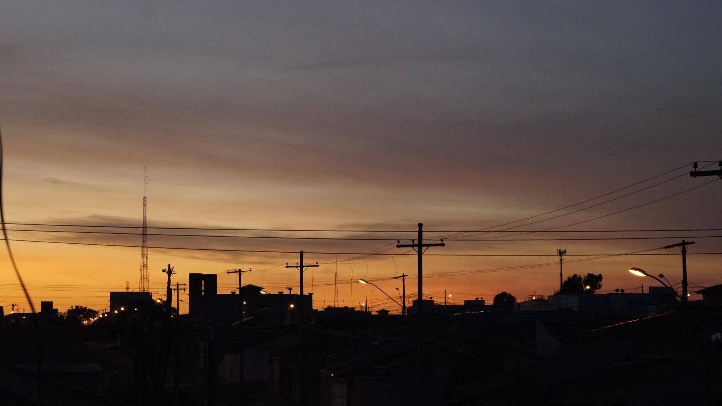 Dezembro começa com calor; frio e chuva chegam durante a semana