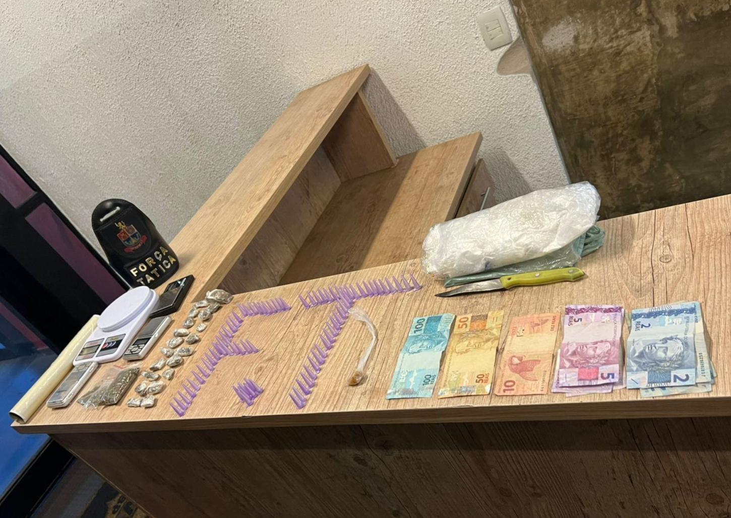 Força Tática prende traficante e captura assaltante no Parati