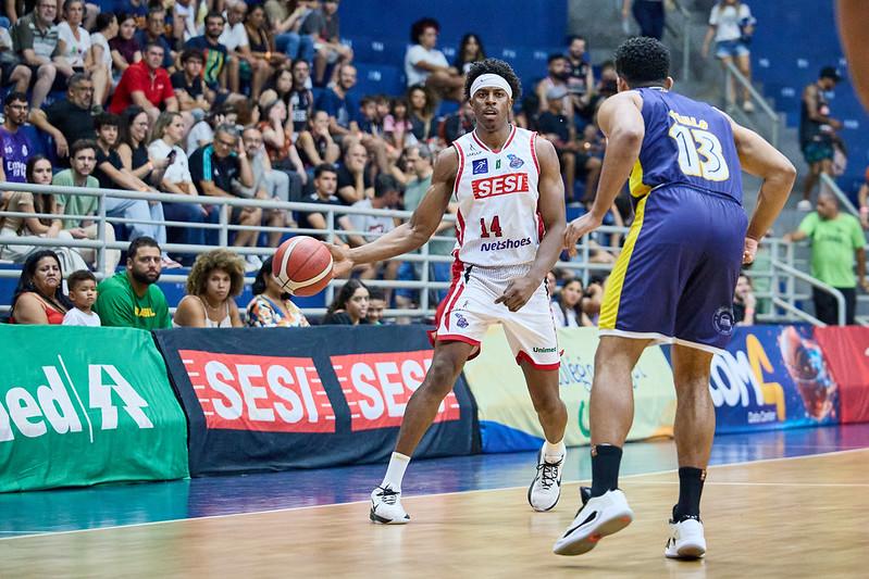 Franca domina o Mogi e conquista mais uma vitória no Pedrocão