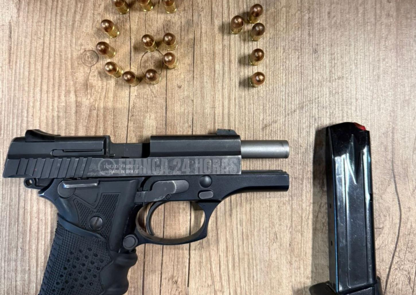 Para evitar tragédia, homem aciona a Polícia Militar e entrega a arma do pai