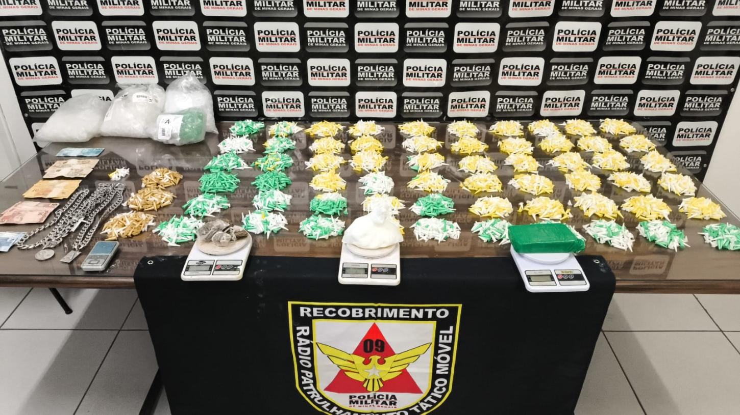Policiais do Tático Móvel apreendem mais de 6 mil pinos de cocaína