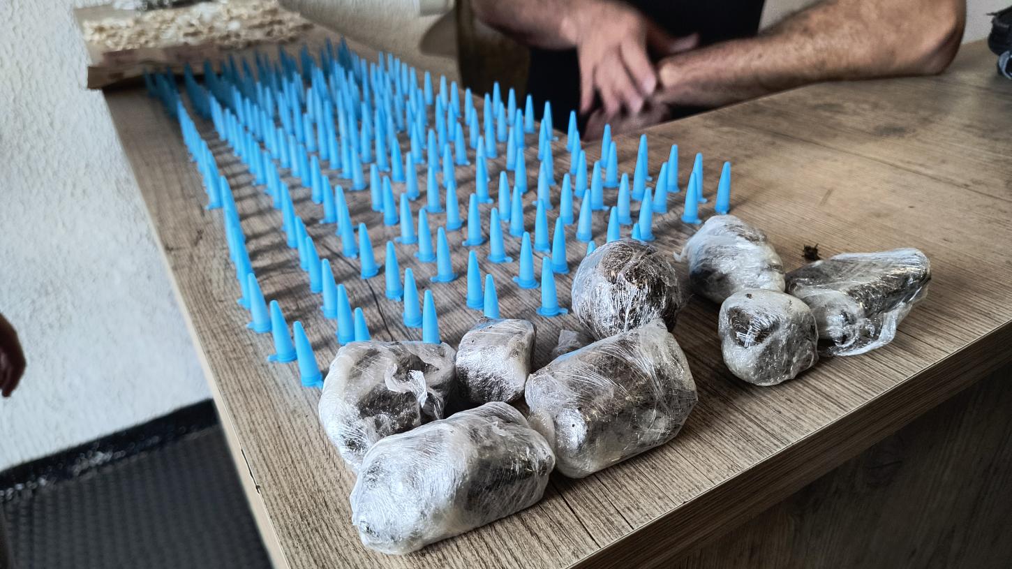 Traficante é preso pela PM com mais de 200 pinos de cocaína no Aeroporto