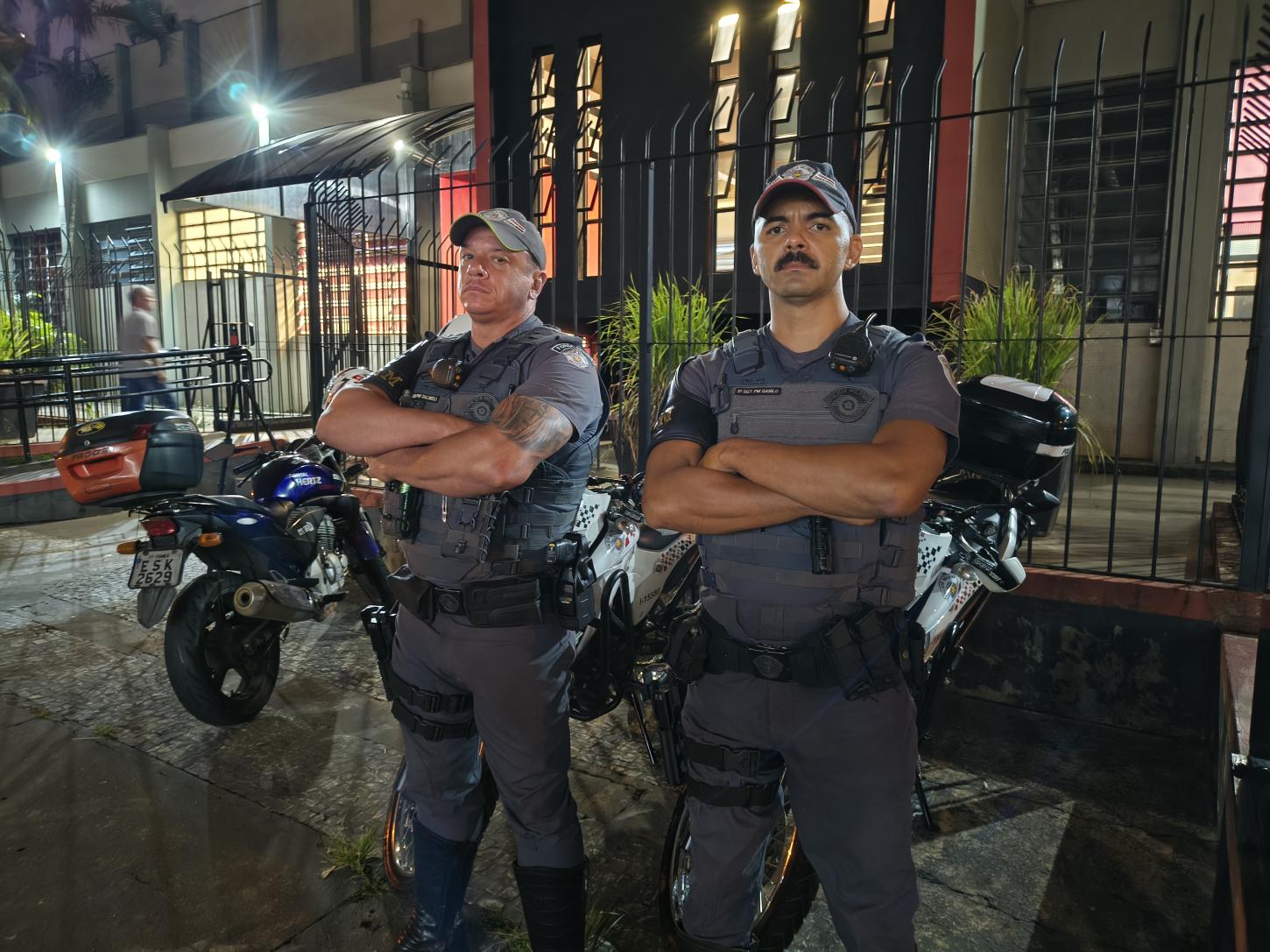 Traficante é preso pela Rocam na favela da Vila São Sebastião