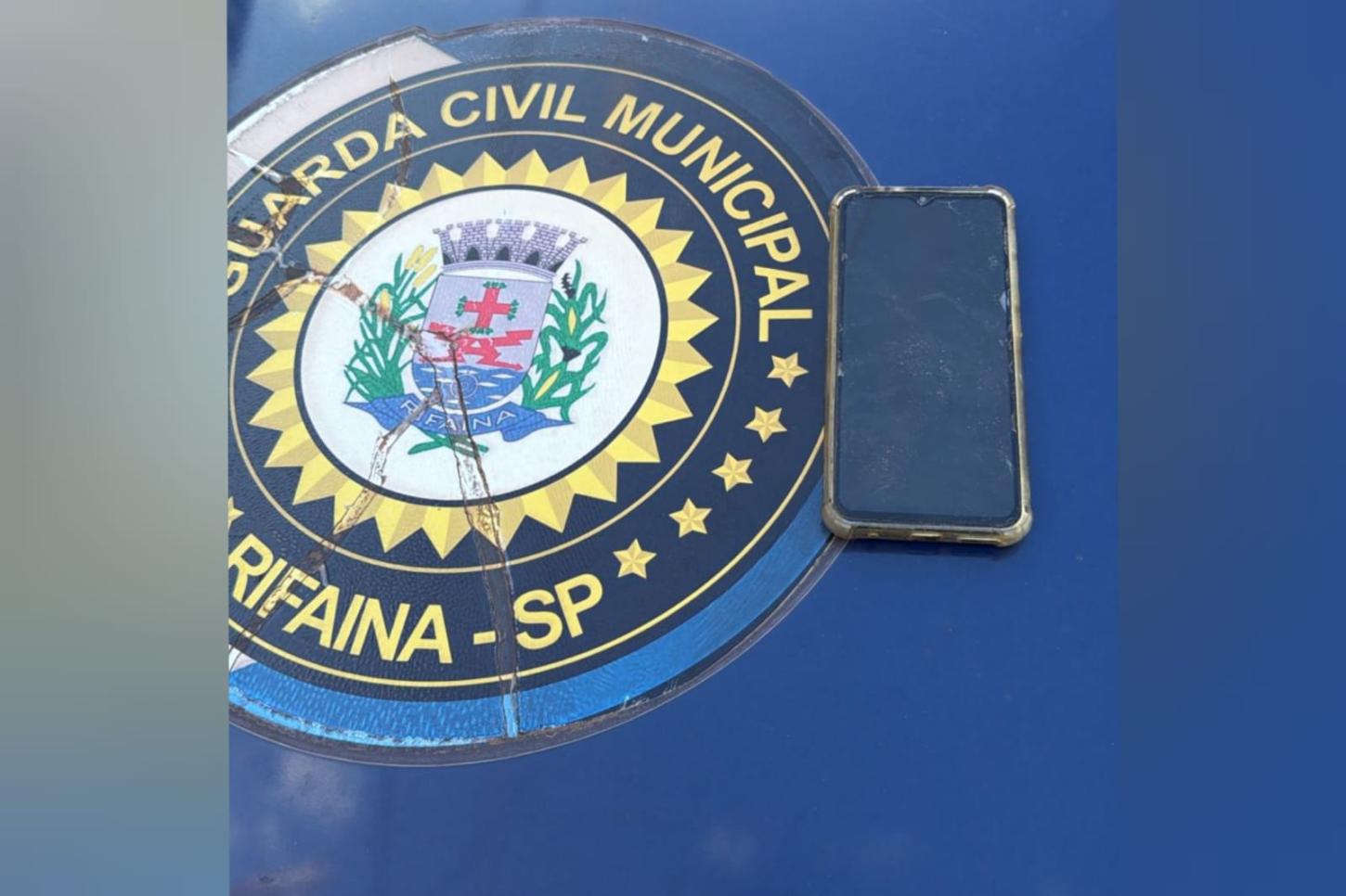 Após confusão em bar, homem é preso por furto de celular em Rifaina