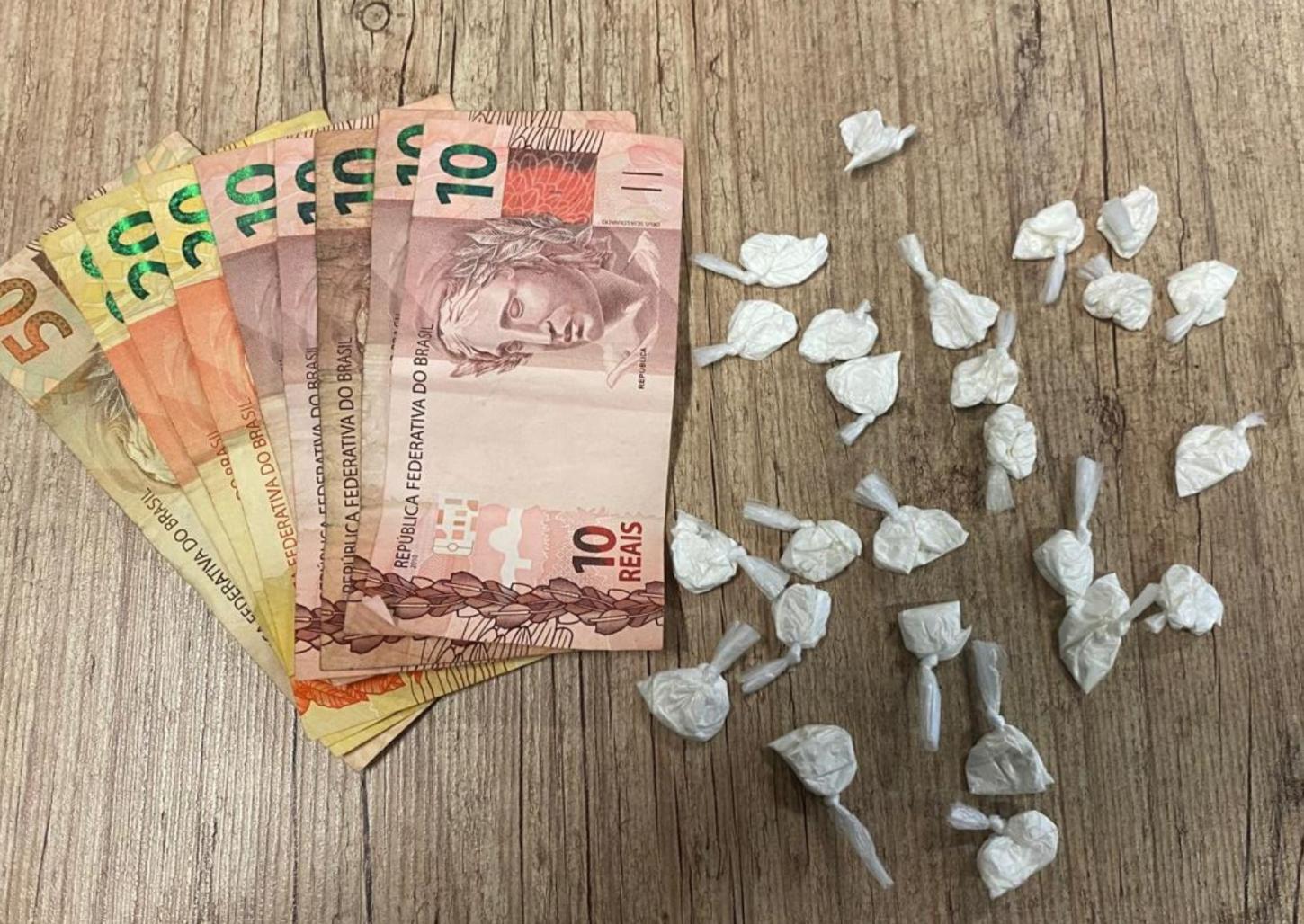 Força Tática flagra homem com cocaína no Parque Vicente Leporace