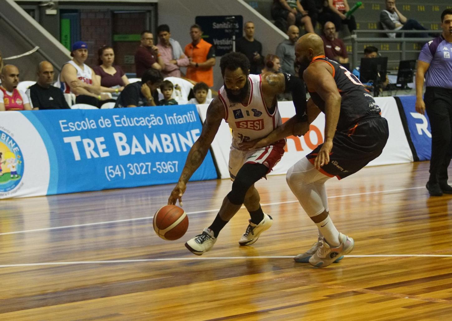 Franca controla a partida e vence o Caxias do Sul pelo NBB