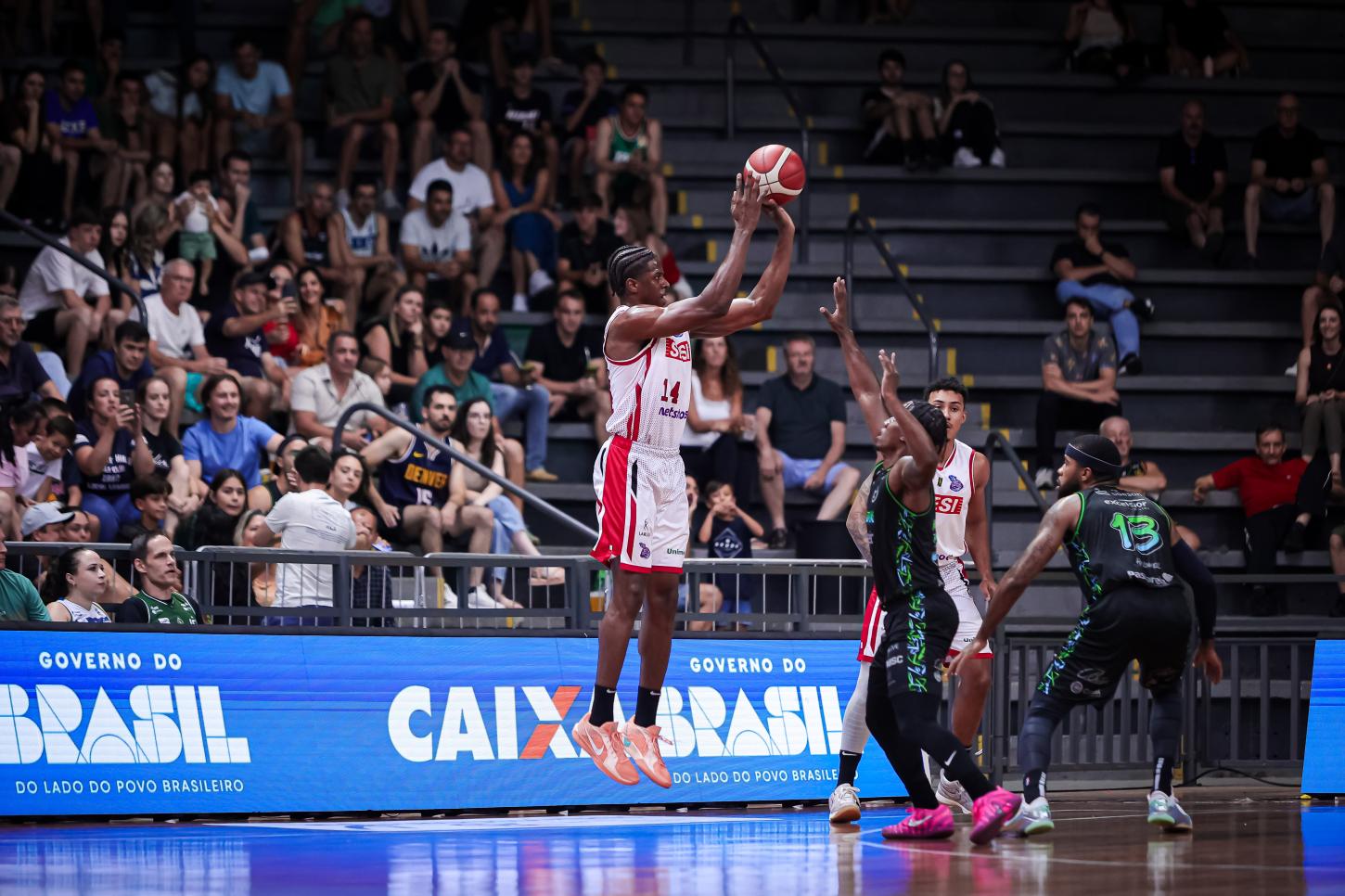 Franca perde para o União Corinthians e tem série invicta interrompida no NBB