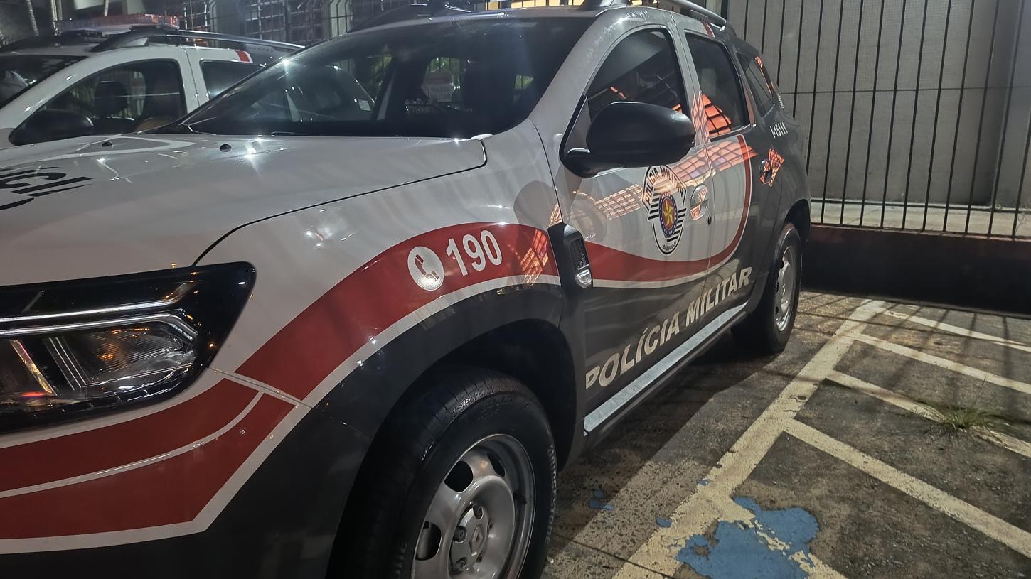 Em madruga de fúria, homem arranca três dentes da mulher e é preso pela PM