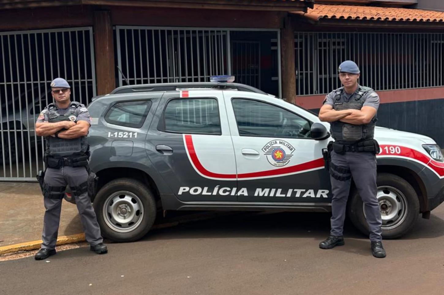 Homem furta objetos de veículo, esconde no cemitério e é preso