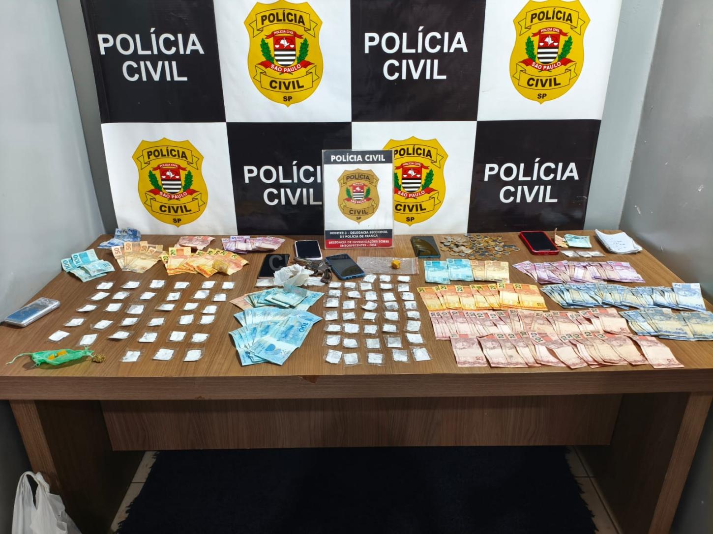 Operação da Dise desmonta pontos de tráfico em condomínio