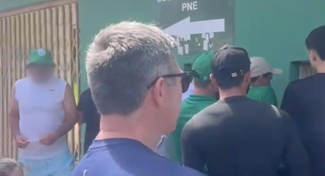 Problemas no sistema de ingressos causam filas antes de jogo da Francana