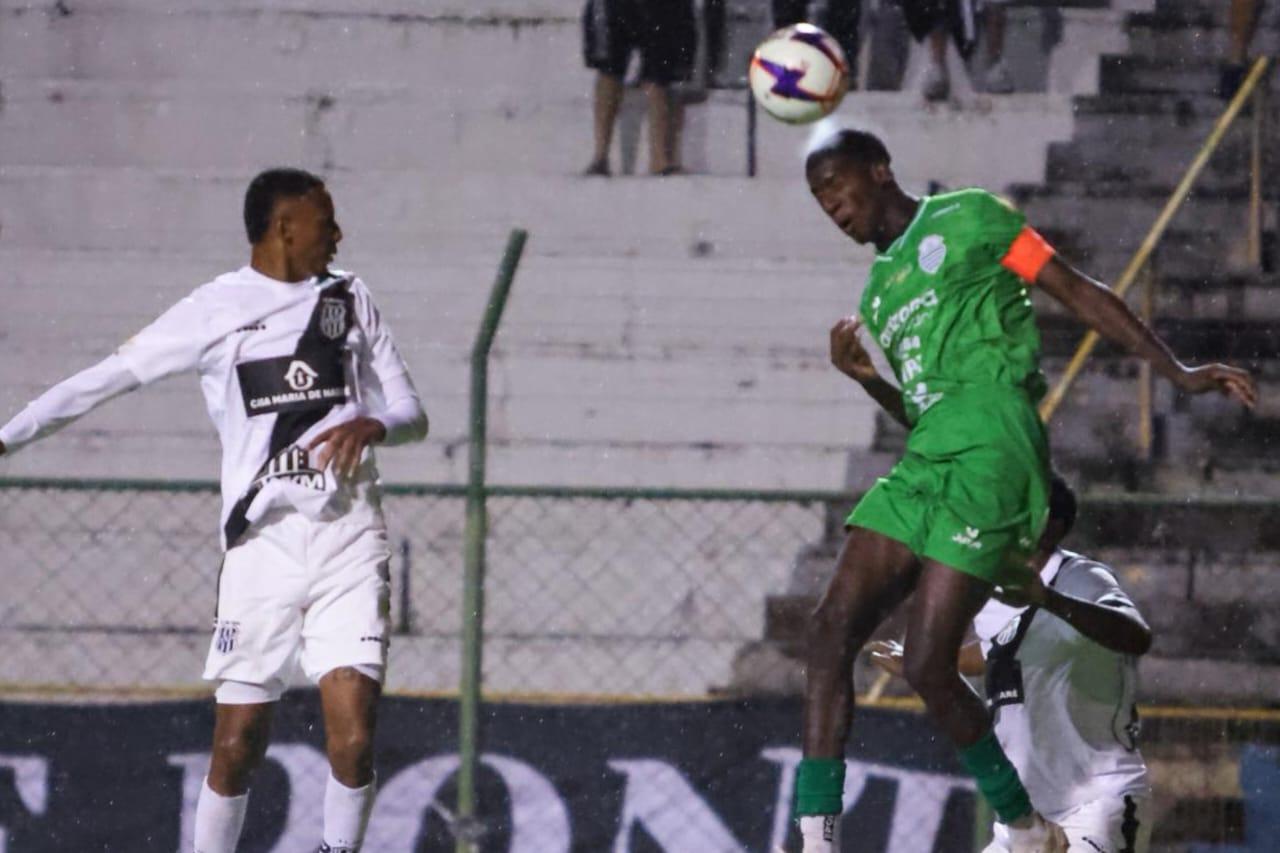 TJD multa Francana em R$ 8 mil por cantos homofóbicos na Copinha