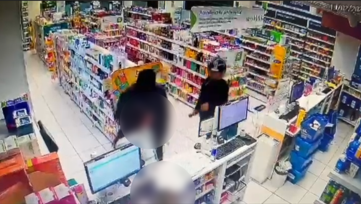 Casal assalta farmácia, leva mounjaro e deixa prejuízo de R$ 16 mil