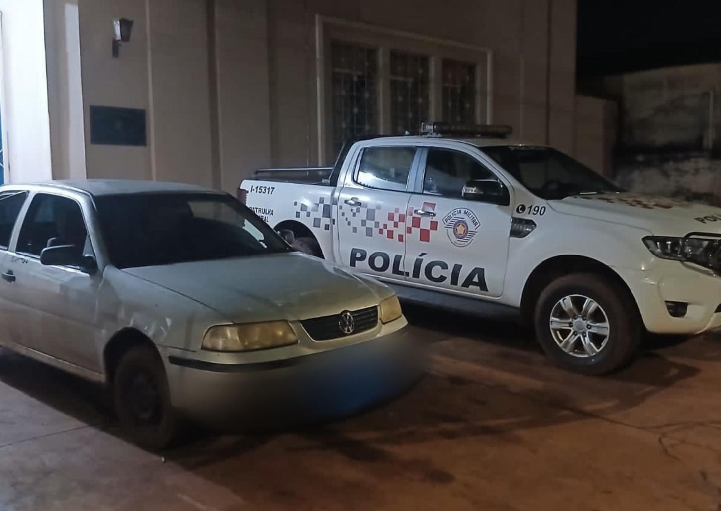 Quadrilha furta gado, coloca no porta-malas e é presa pela PM