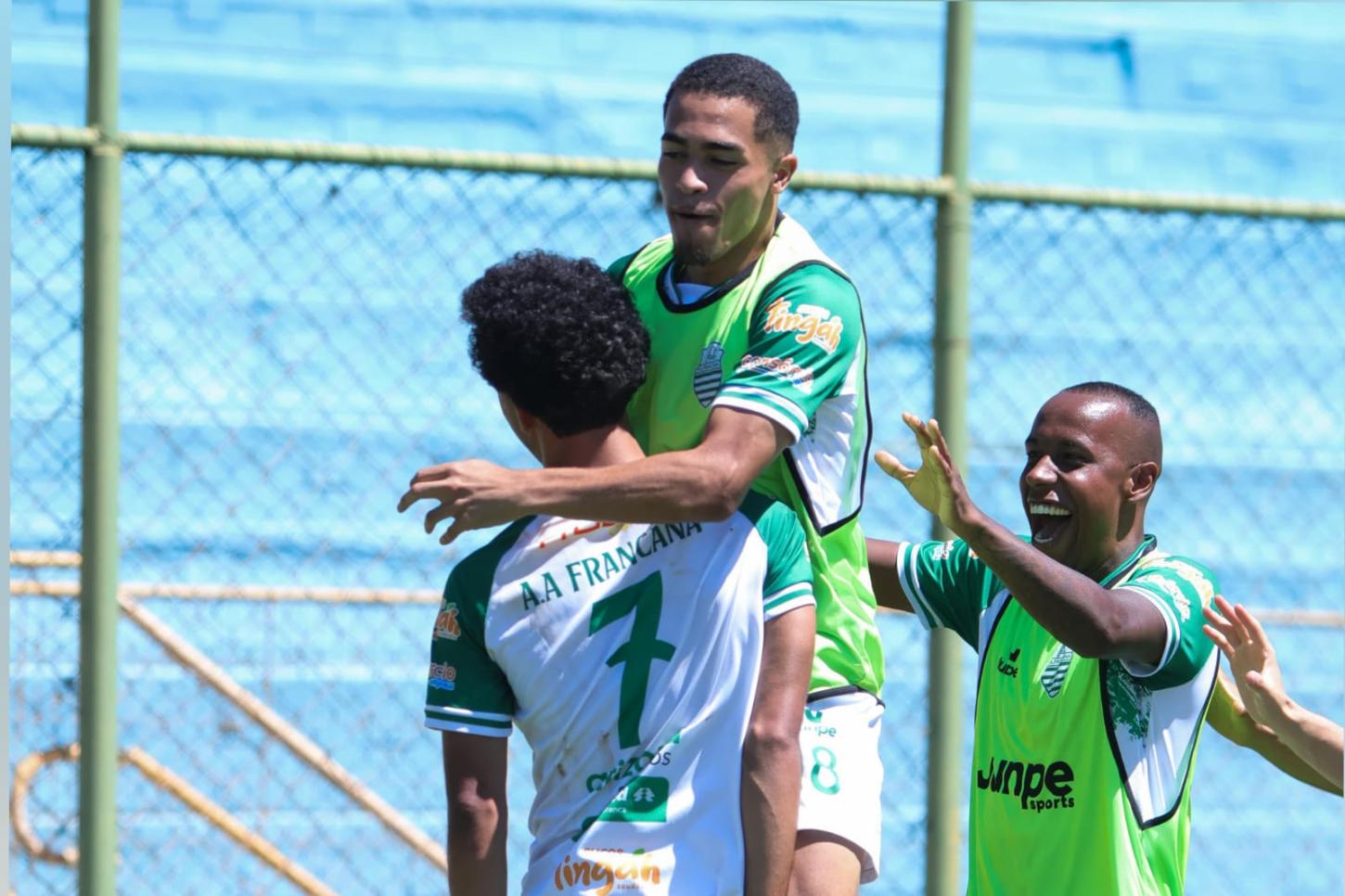 Francana faz 3 a 0 no Rio Claro no Lanchão e sai da zona de rebaixamento