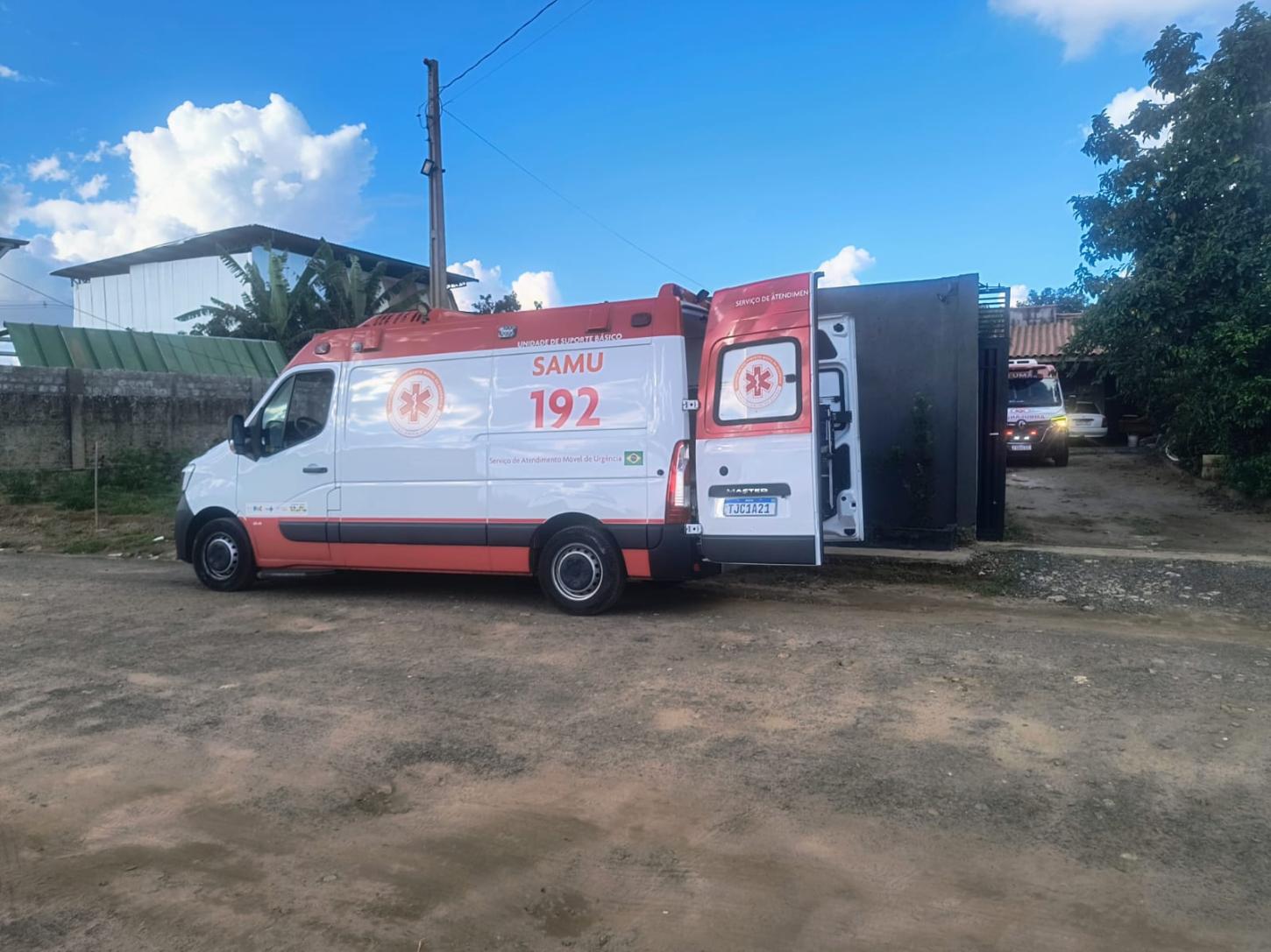 Homem de 63 anos fica em estado grave após cair de laje em Franca