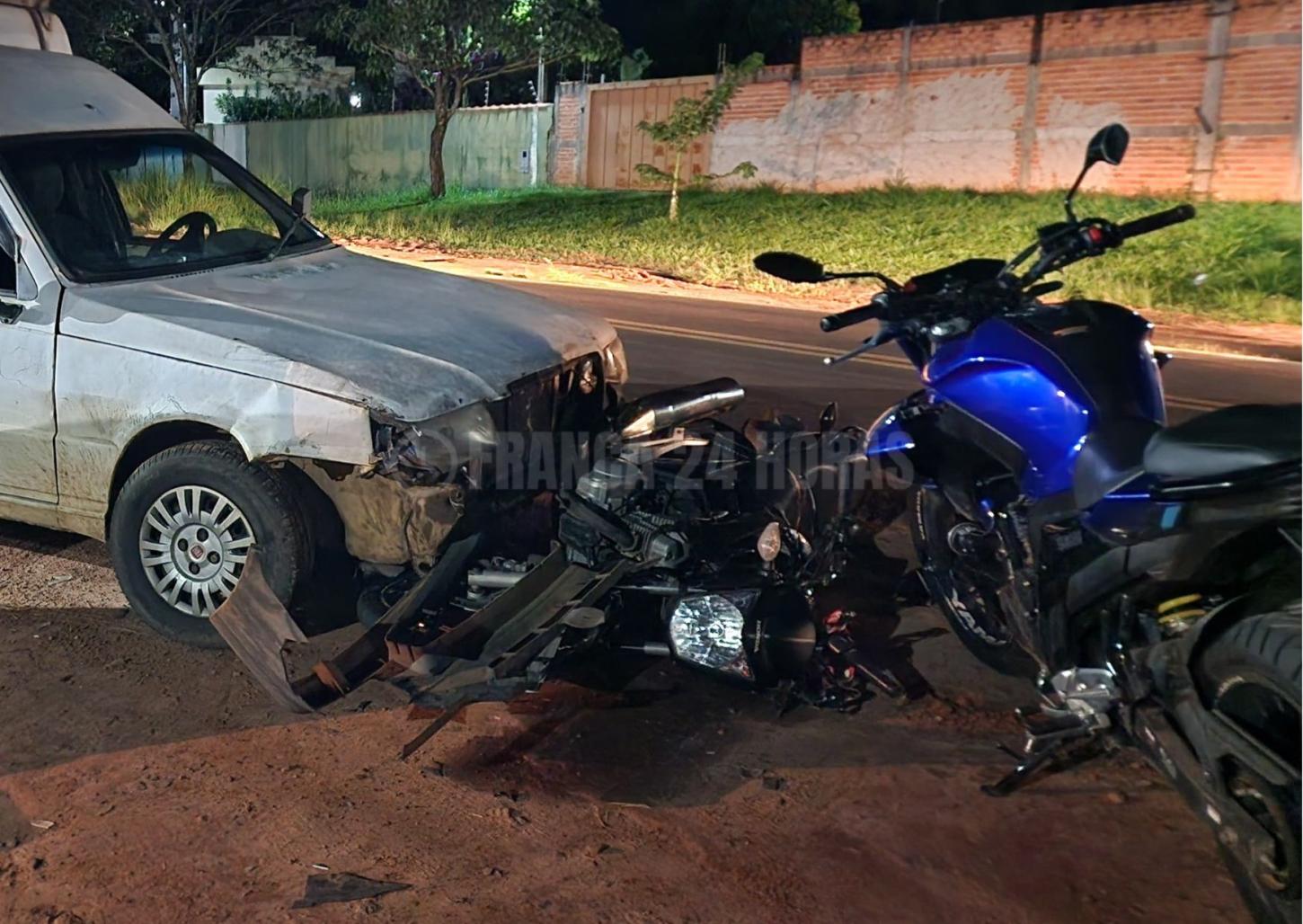 Motociclista fica ferido em acidente na rodovia Presidente Tancredo Neves