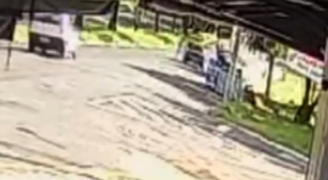 Mulher registra BO após ser atropelada pelo ex-sogro durante discussão