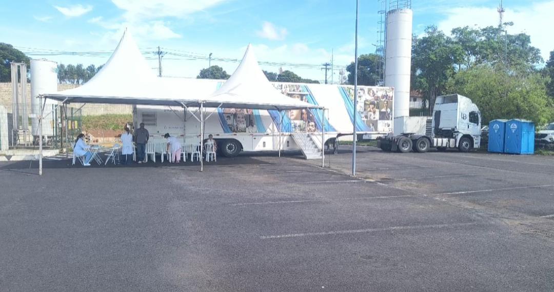 Unidade móvel oferece atendimento gratuito contra Hanseníase em Franca