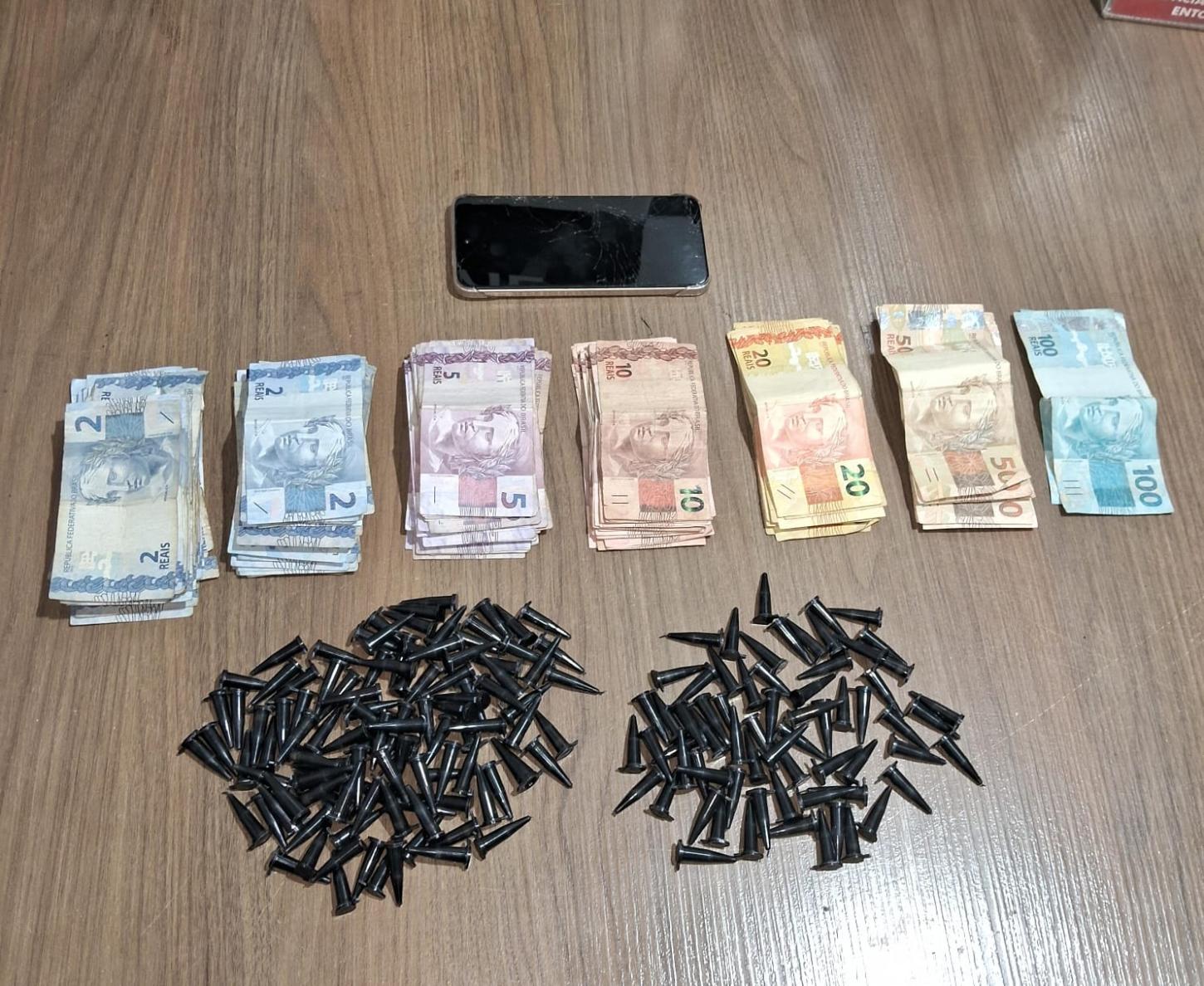 Dupla é presa por tráfico de drogas próximo a UBS no Parque do Horto