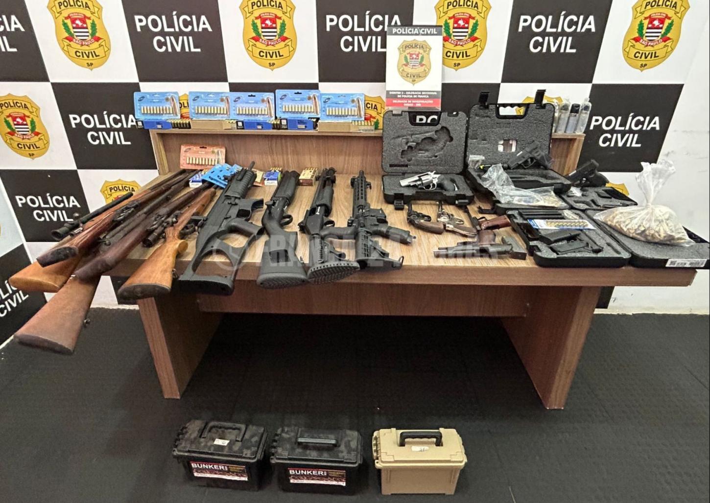 Homem de 75 anos é preso com arsenal no Centro de Franca 