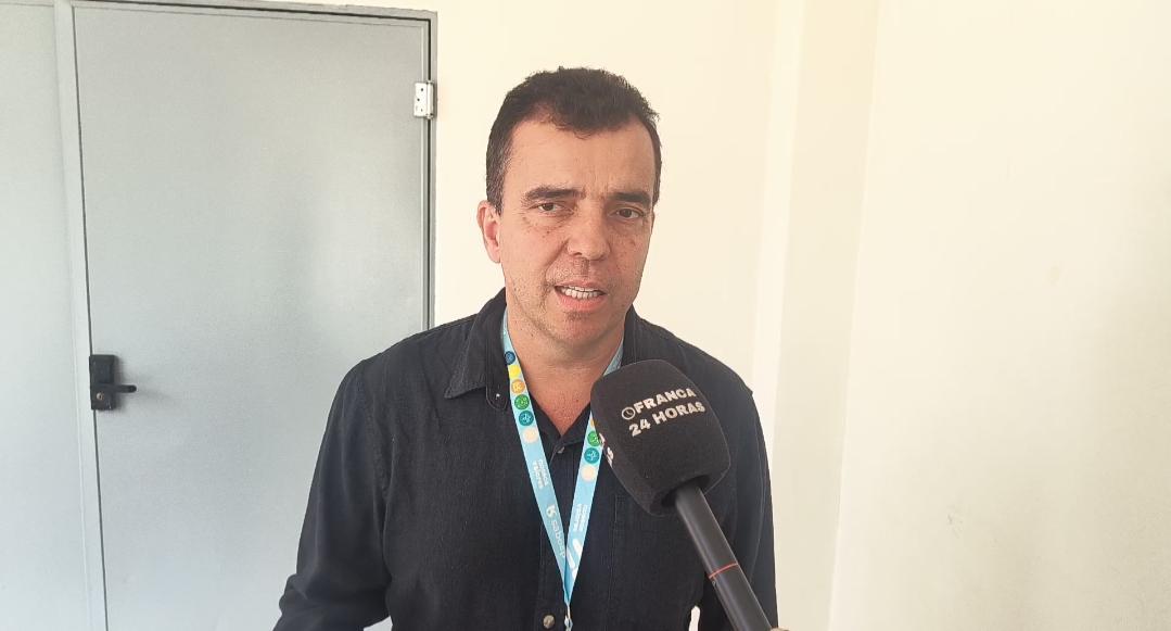 Após reclamações, Sabesp apresenta novo sistema para tapar buracos 