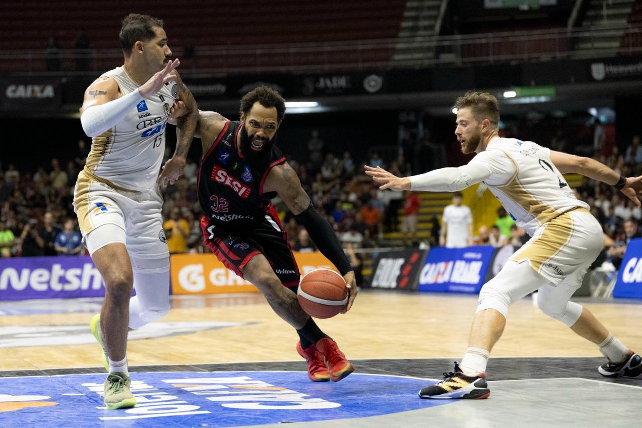 Brasília vence o Franca e deixa a semifinal do NBB empatada em 1 a 1